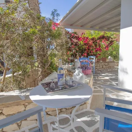 Kikis Refurbished A Veranda Dream בית נופש חריסי אקטי