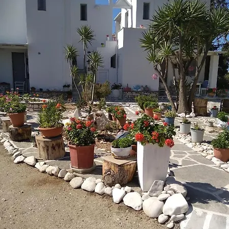 Kikis Refurbished A Veranda Dream בית נופש